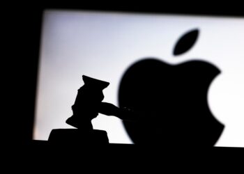Apple agrees to $95 million settlement in privacy lawsuit