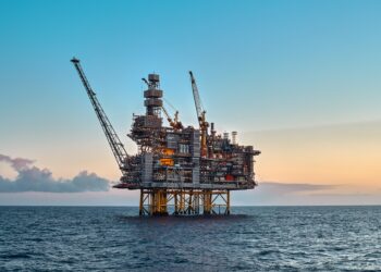 Biden Bars Offshore Oil Drilling in US Atlantic and Pacific