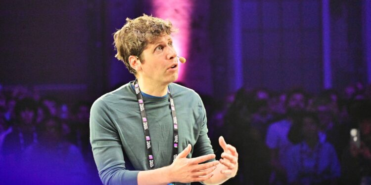 Trump joins top tech CEOs to announce giant AI infrastructure project