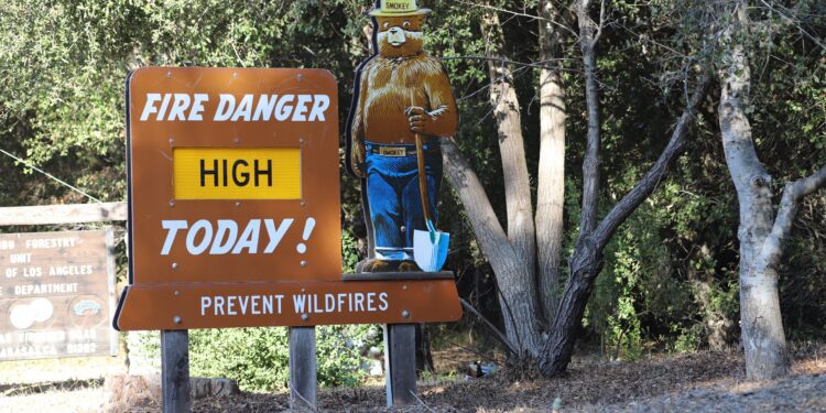 The dangerous combination fueling the L.A. fires: Exceptional dryness and strong winds - CEO North America The dangerous combination fueling the L.A. fires: Exceptional dryness and strong winds
