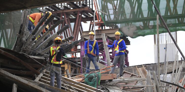 Myanmar earthquake toll crosses 3,000; heat and rains fuel disease risk - CEO North America Myanmar earthquake toll crosses 3,000; heat and rains fuel disease risk