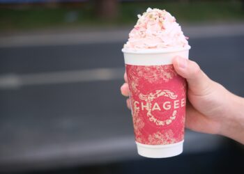 30-year-old founder became a billionaire after tea chain’s IPO