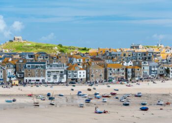 Cornwall and the Lake District – The Booming New Sleeper Train in the UK