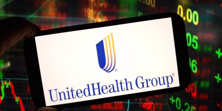 UnitedHealth Group CEO steps down, Stephen Hemsley retakes role