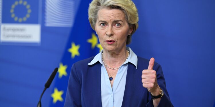 Trump delays EU tariff hike