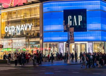 Amid tariff setbacks, Gap CEO says turnaround strategy is working