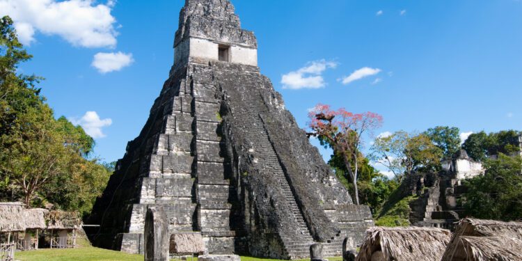 Tikal: The Spectacular Maya Ruins - CEO North America Tikal: The Spectacular Maya Ruins