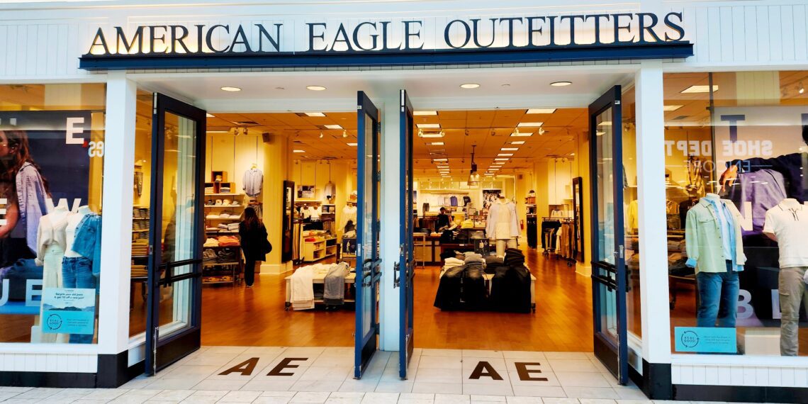 American Eagle celebrates payoff from controversial marketing campaign