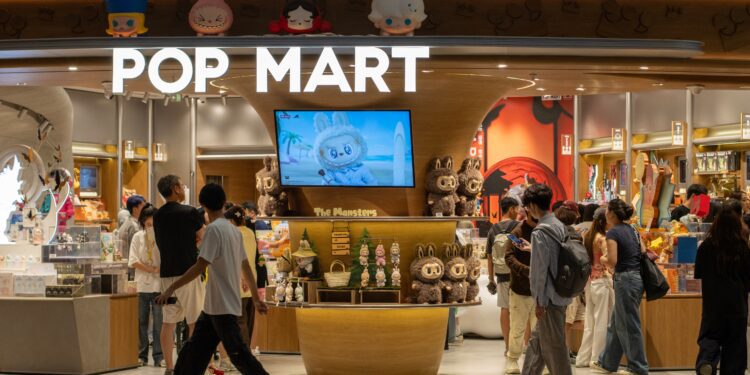 China’s Global Push in Retail: What Executives Need to Know - CEO North America China’s Global Push in Retail: What Executives Need to Know