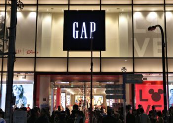 Gap exceeds Q3 outlook as ad investments pay off
