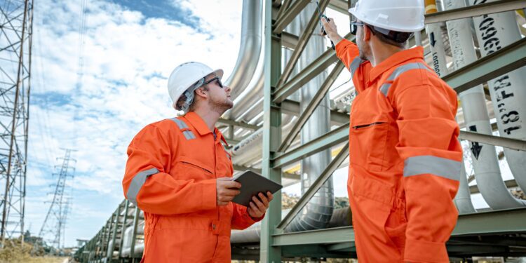 Energy Supply Considerations for Manufacturers Re-Onshoring to the U.S. - CEO North America Energy Supply Considerations for Manufacturers Re-Onshoring to the U.S.