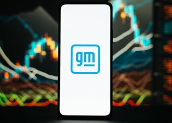 EV pullback costs GM $7.1 billion in charges