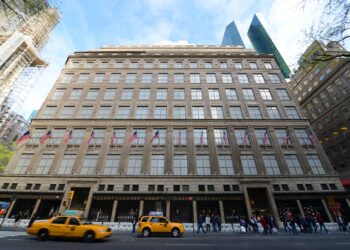 Amazon’s challenge to Saks’ bankruptcy filing fails following $475M investment