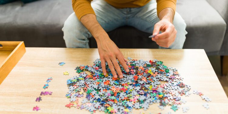 ‘Mentally active’ sitting may reduce dementia risk, study finds