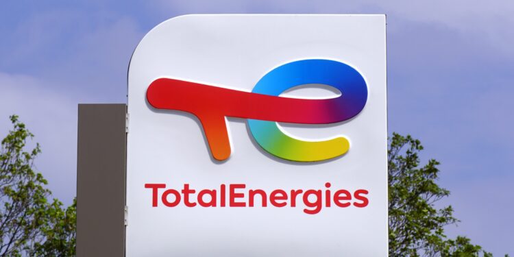 White House to pay TotalEnergies $1 billion to kill off East Coast wind farm projects - CEO NA Magazine White House to pay TotalEnergies $1 billion to kill off East Coast wind farm projects