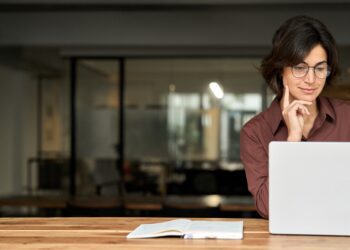 Data shows how HR can manage politics in the workplace
