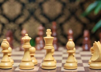 8 Leadership Strategies from Top Performers
