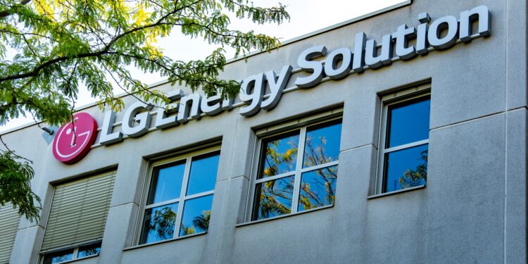 LG Energy Solution lands major U.S. battery storage deal