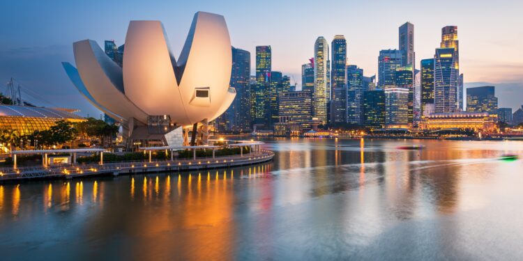 A key global travel hub is expecting more tourists, but thinner wallets