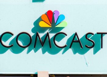 Comcast shares pop 23% after announcing it will spin off its media and tech divisions
