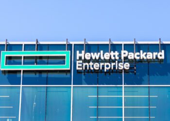 HPE shares jump 30% on earnings win