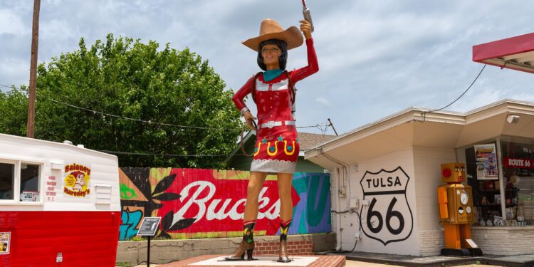 ‘Nothing behind me, everything ahead of me’: 6 essential stops along Route 66
