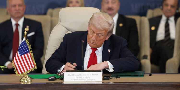 Trump pledges rapid U.S. response for Venezuela after historic earthquakes kill dozens