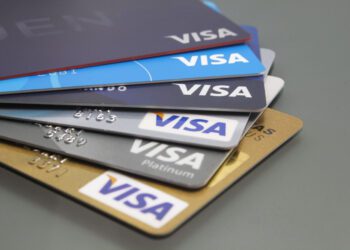 Visa’s CEO issues memo outlining 7% staff cut