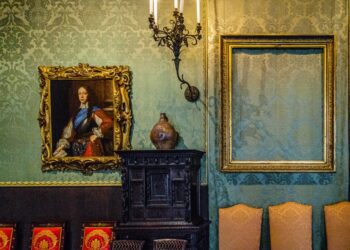 Why We Can’t Get Enough Juicy Art Heist Stories