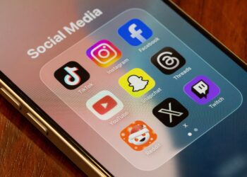 When Marketing to Teens, Using High-Tech Tools Brings Promise—and Peril
