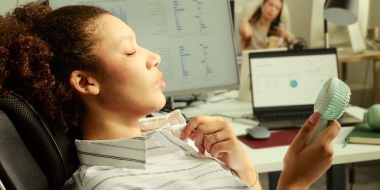 Why heatwaves hit women harder