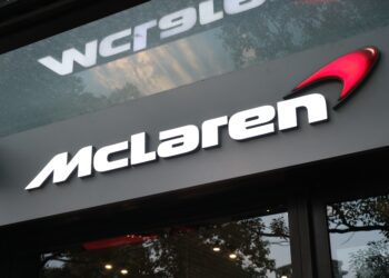 McLaren to invest $675 million in expanded manufacturing